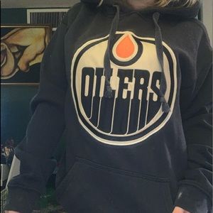 Edmonton oilers sweater (thick good for winter)